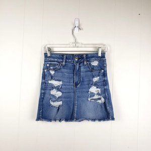 American Eagle Women's Distressed Next Level Stretchy Denim Mini Skirt Size 2